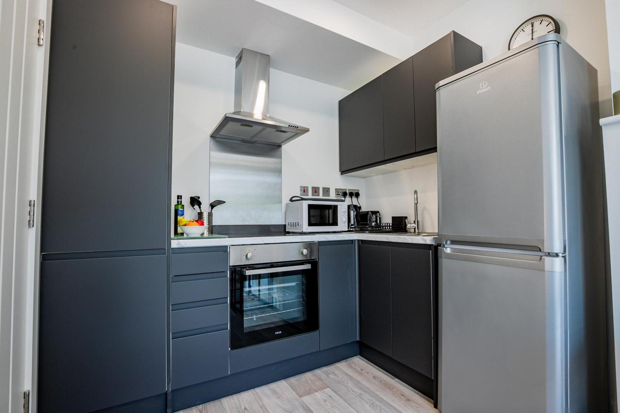 Host & Stay - Croydon Road Apartments เคเทอร์แฮม ภายนอก รูปภาพ